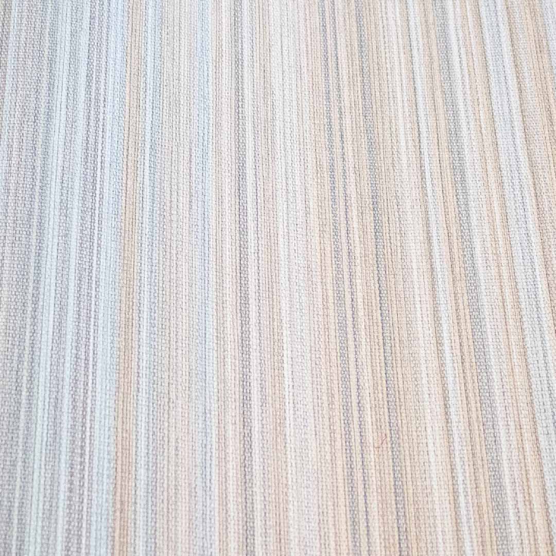Papel Tapiz de Rayas Código 41253 | Diseño Elegante y Texturizado en Tonos Neutros